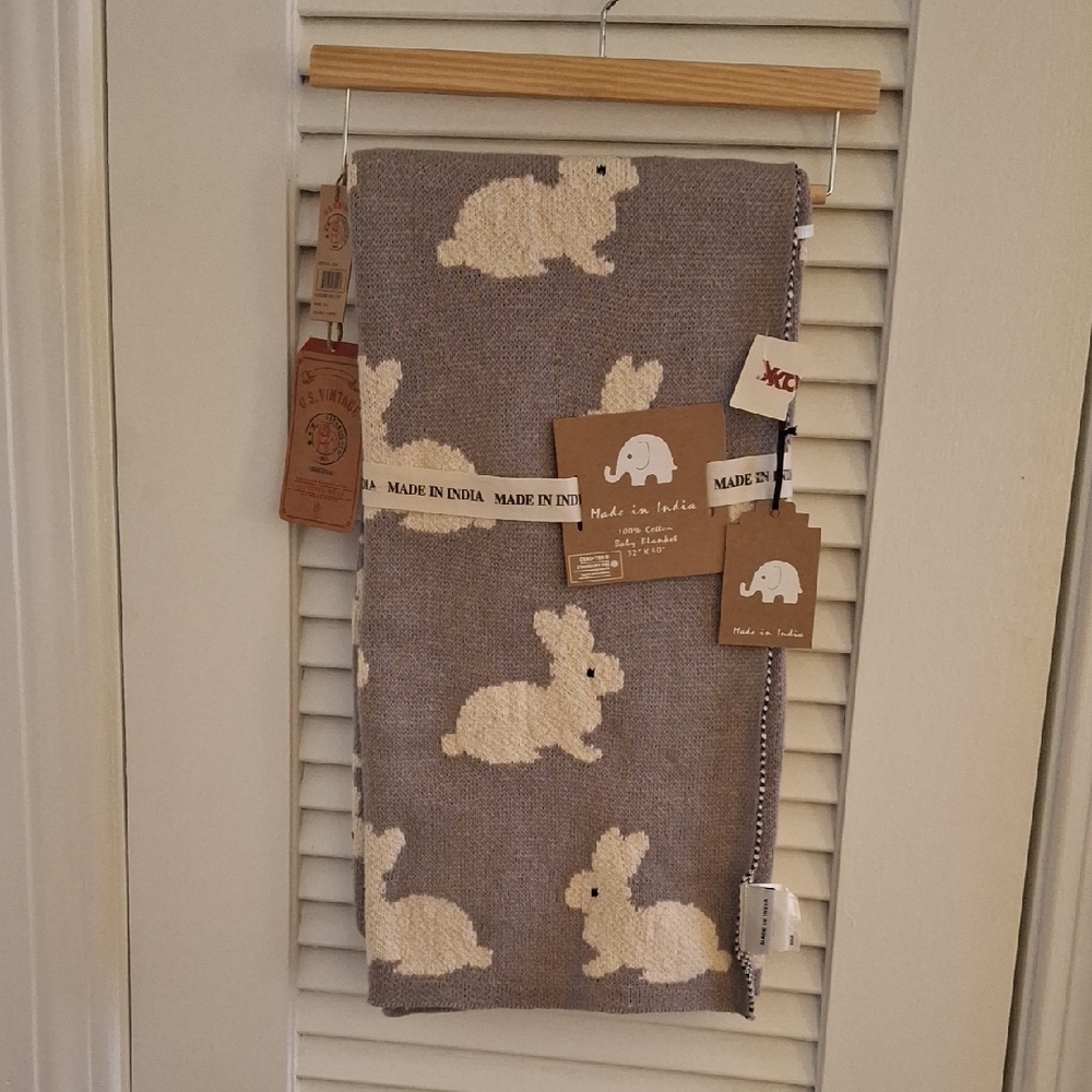Elegant 100% Cotton Bunny Patterned Baby Blanket
